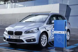 BMW 225xe - 56