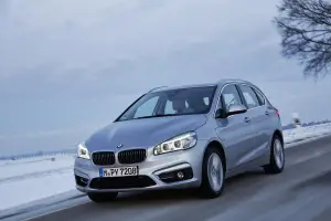 BMW 225xe - 6