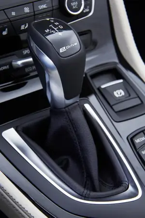 BMW 225xe - 79