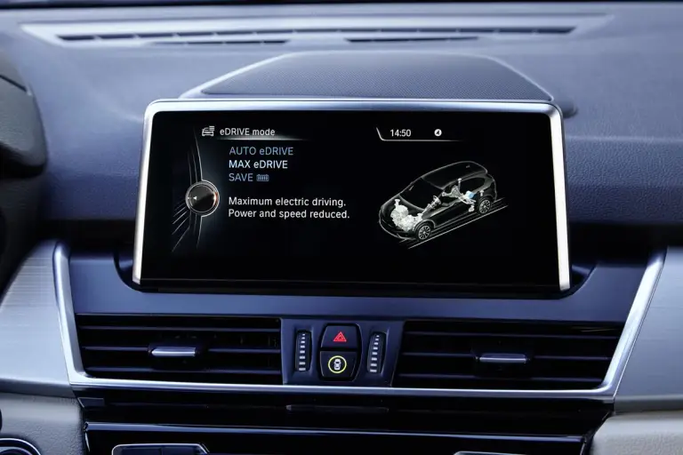 BMW 225xe - 85