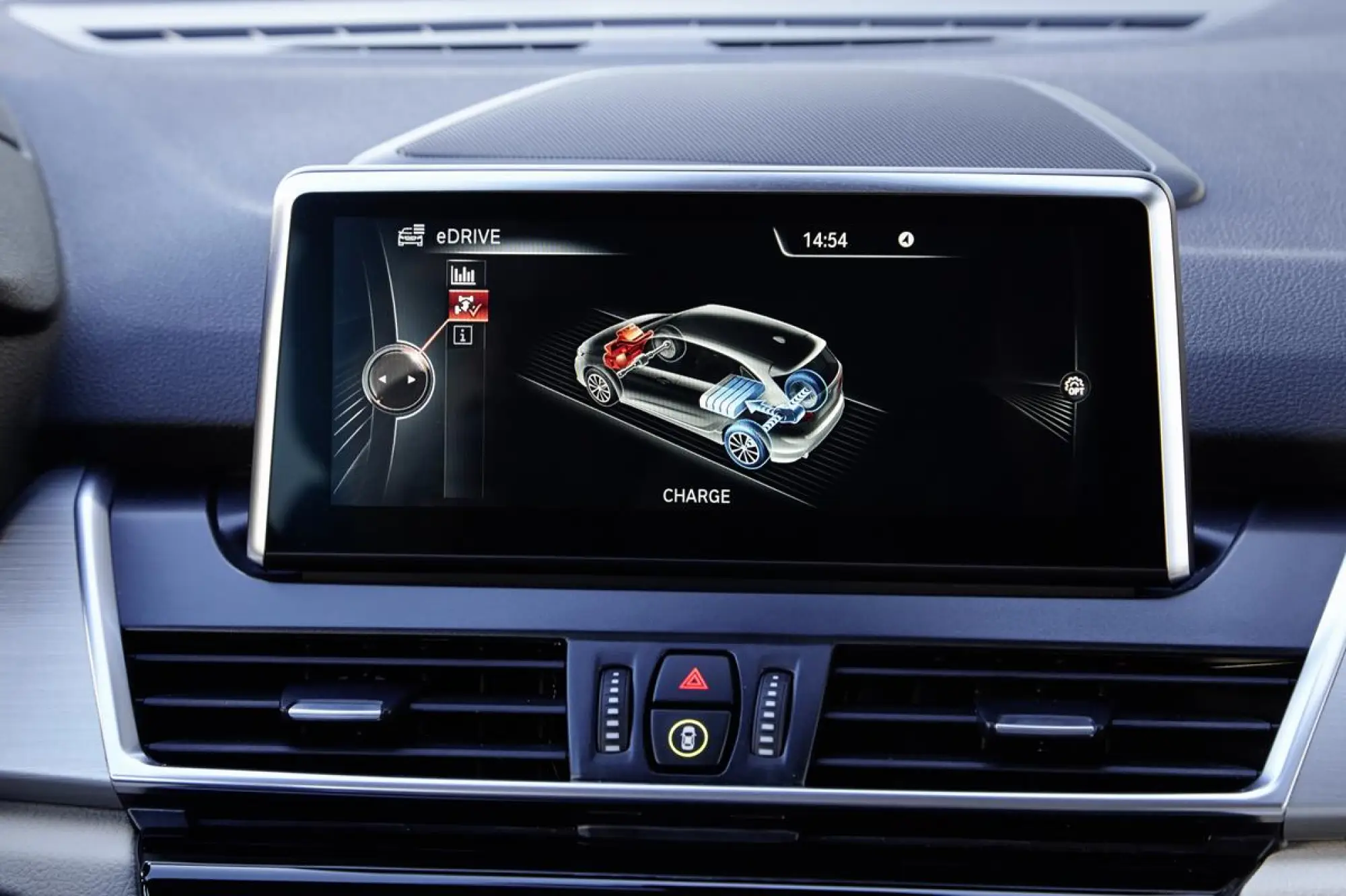 BMW 225xe - 87