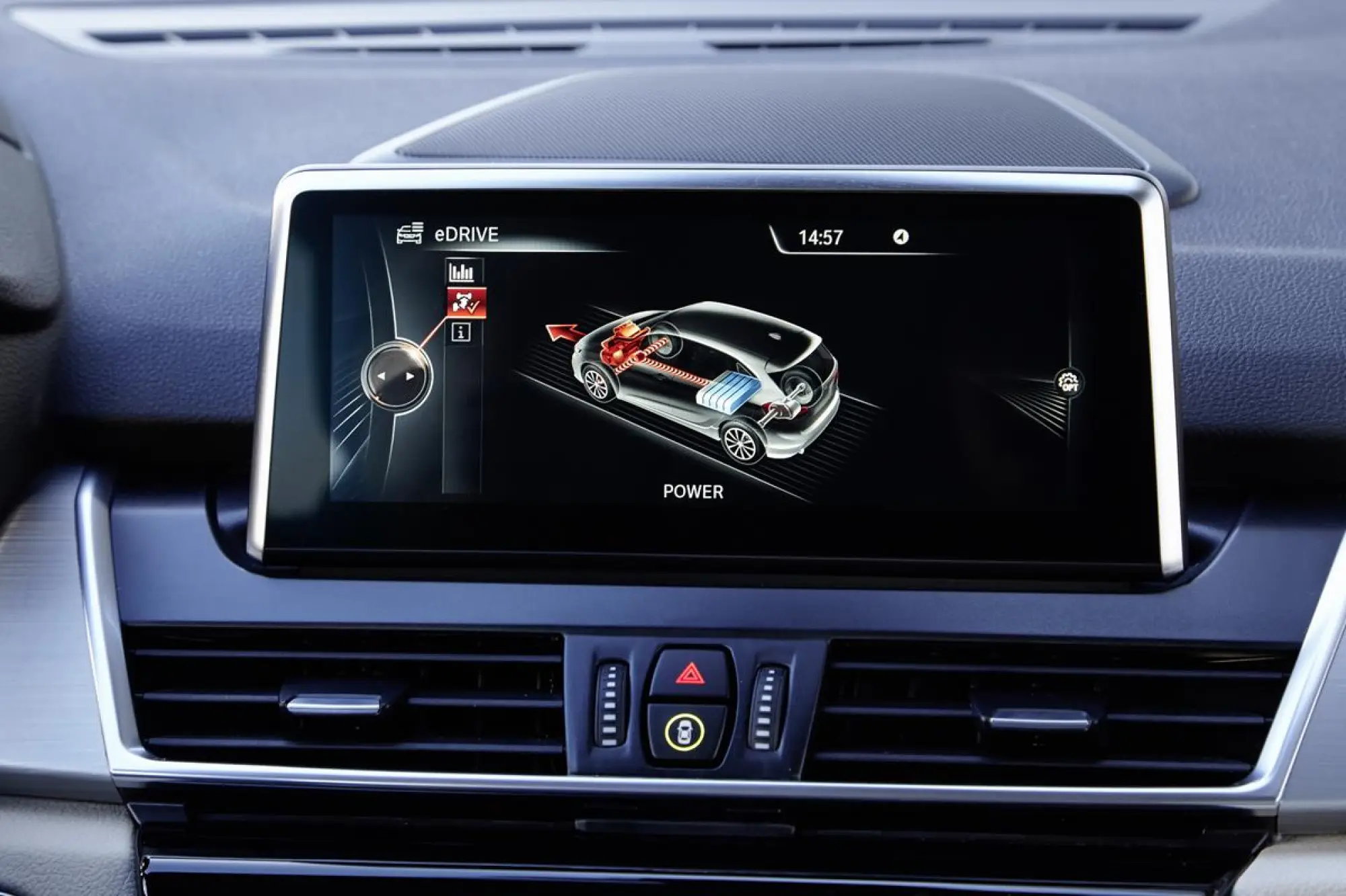 BMW 225xe - 88