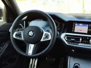 BMW 320d xDrive - Prova Su Strada 