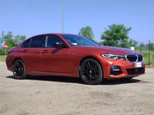 BMW 320d xDrive - Prova Su Strada 
