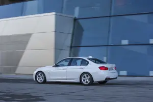 BMW 330e - nuova galleria - 3