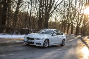 BMW 330e - nuova galleria - 15