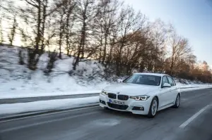 BMW 330e - nuova galleria - 19