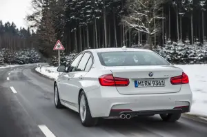 BMW 330e - nuova galleria - 29