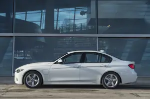 BMW 330e - nuova galleria - 39