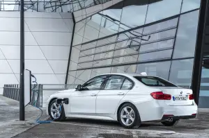 BMW 330e - nuova galleria - 65