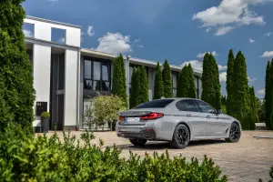 BMW 545e xDrive - 46