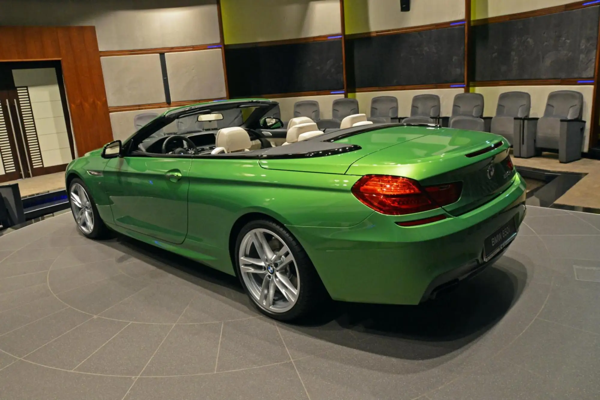 BMW 650i Cabrio Java Green - 3