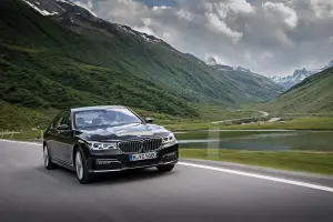 BMW 740e iPerformance 2016