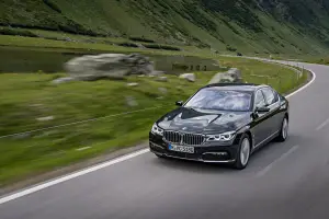 BMW 740e iPerformance 2016