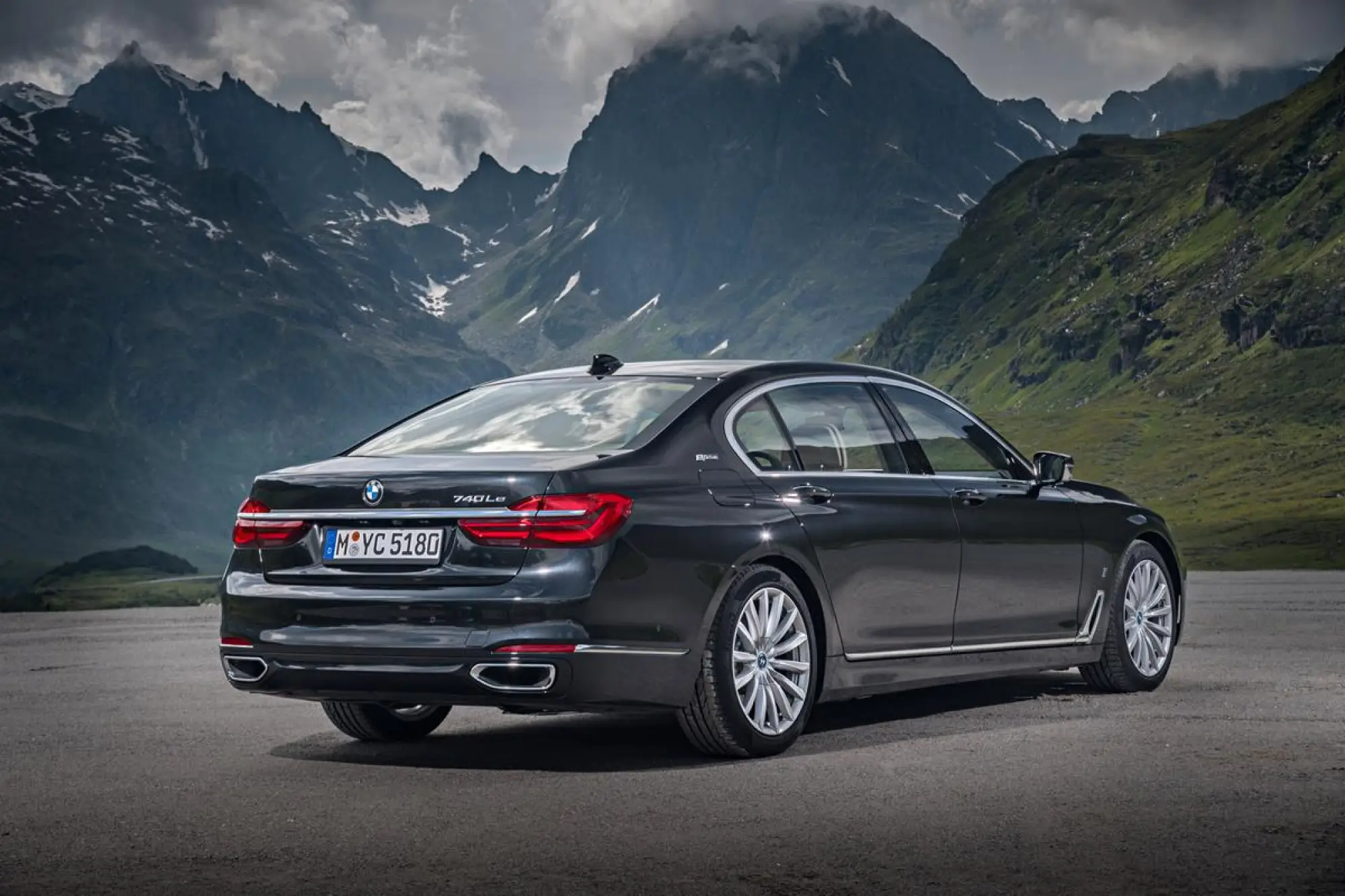 BMW 740e iPerformance 2016 - 9