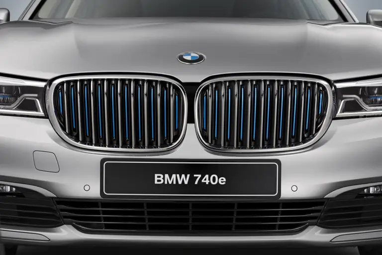 BMW 740e iPerformance - 14
