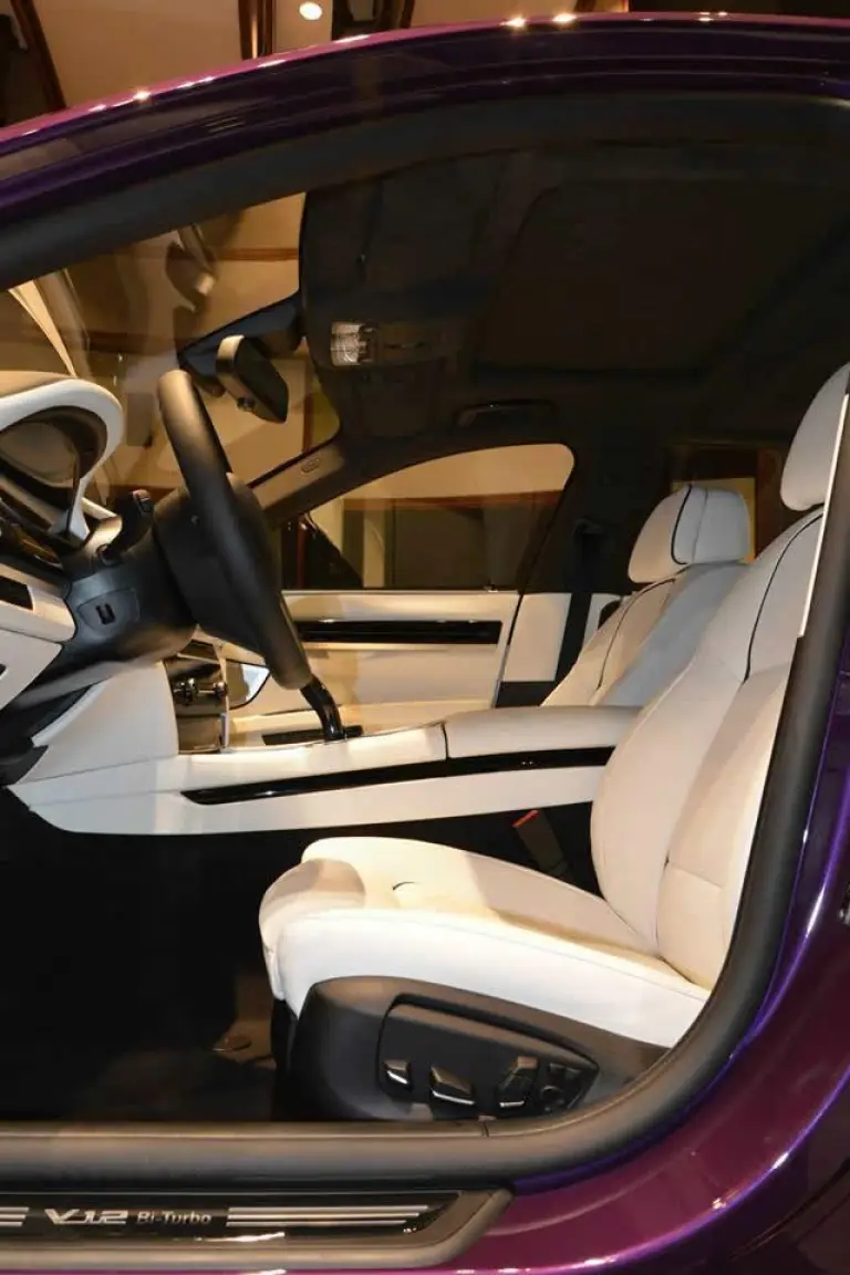 BMW 760Li Twilight Purple - 14