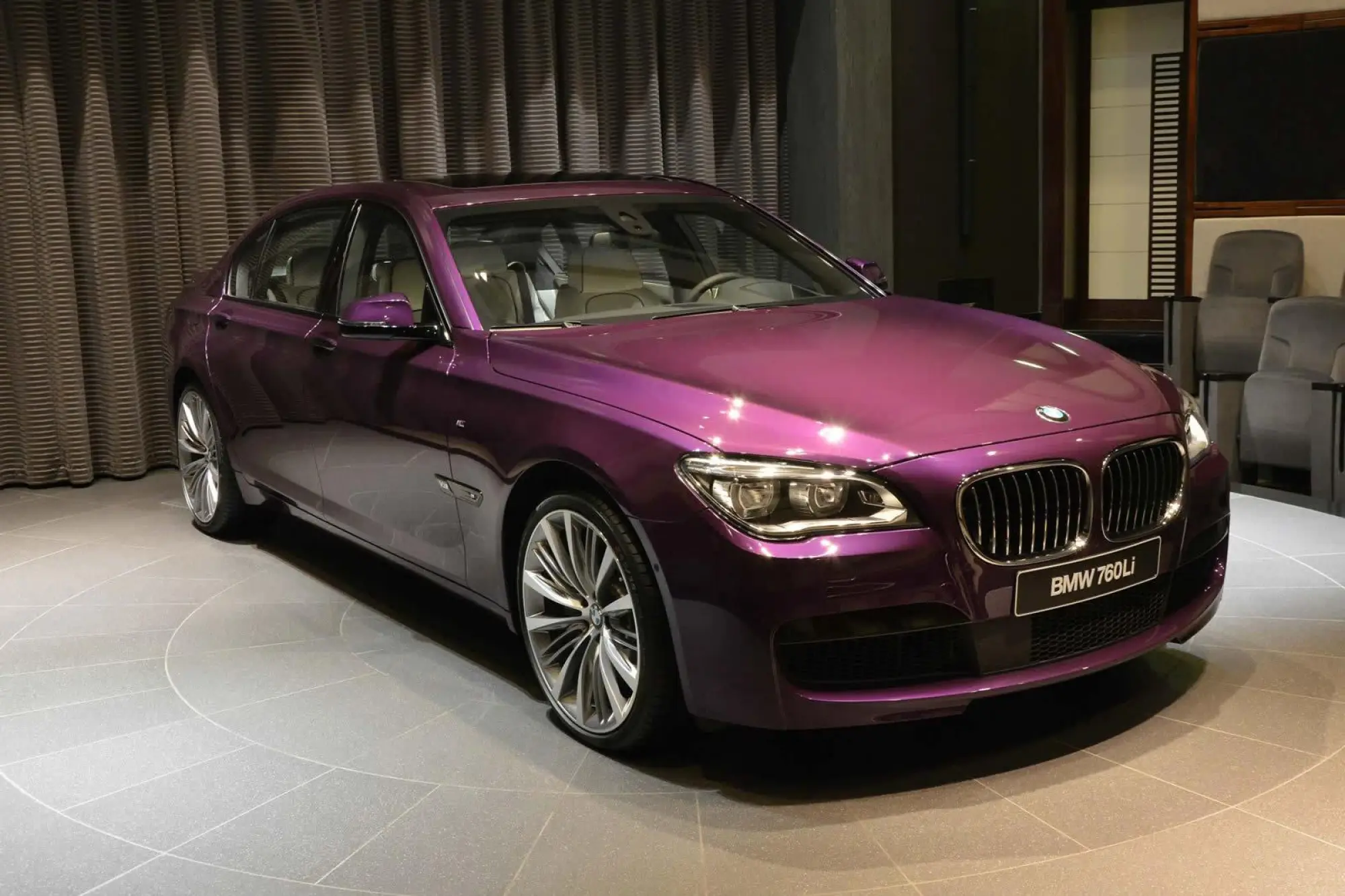 BMW 760Li Twilight Purple - 1