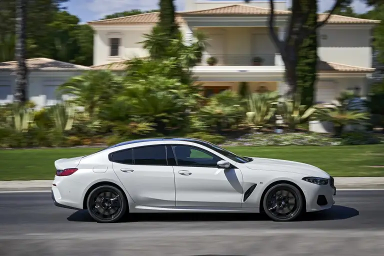 BMW 840i Gran Coupe - 100