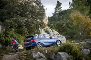 BMW Active Tourer 220d xDrive e BMW Active Tourer 225i xDrive 