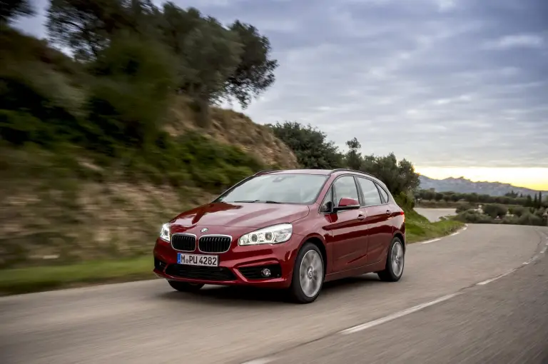 BMW Active Tourer 220d xDrive e BMW Active Tourer 225i xDrive  - 24