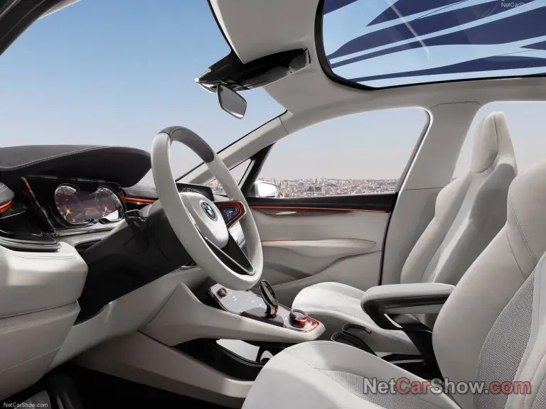 BMW Concept Active Tourer - Foto ufficiali - 22