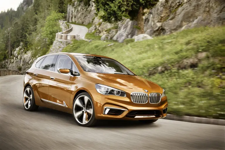 BMW Concept Active Tourer Outdoor - 22