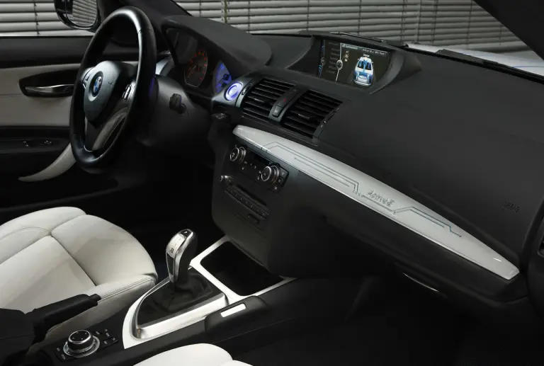 BMW Concept ActiveE - 8