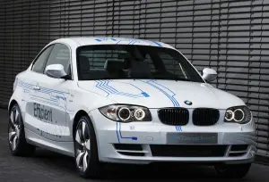 BMW Concept ActiveE - 12