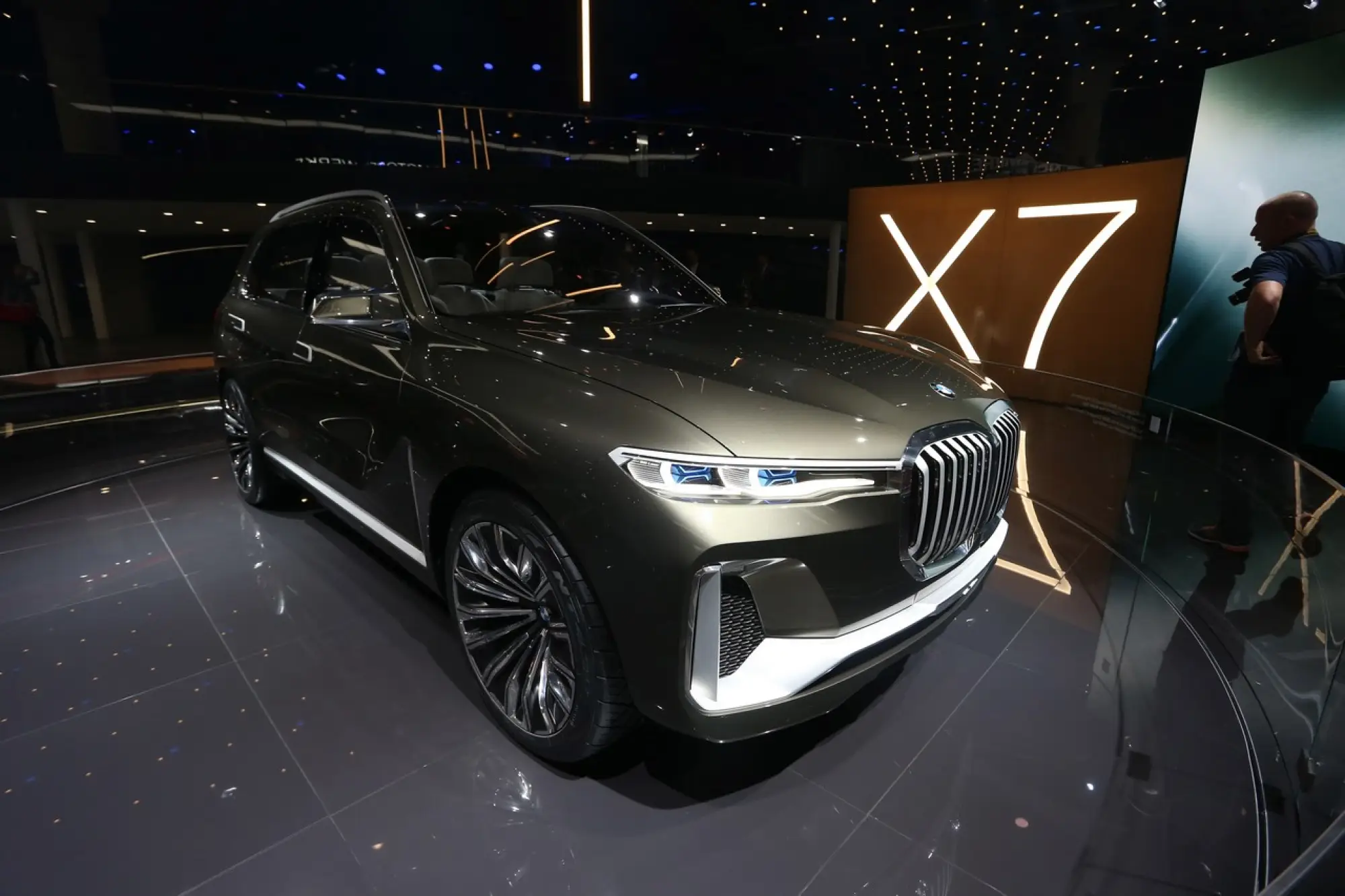 BMW Concept X7 iPerformance - Salone di Francoforte 2017 - 12