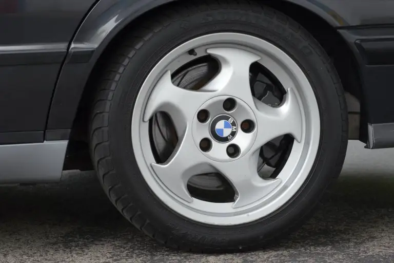 BMW E34 M5 - 10
