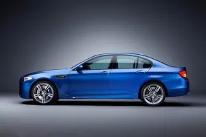 BMW F10 M5 2011 OFFICIAL PHOTOS