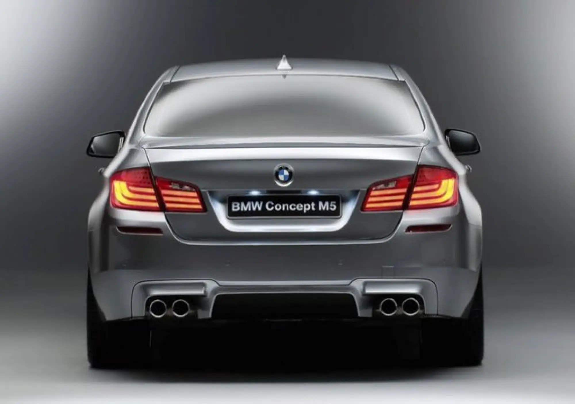BMW F10 M5 2011 OFFICIAL PHOTOS - 6