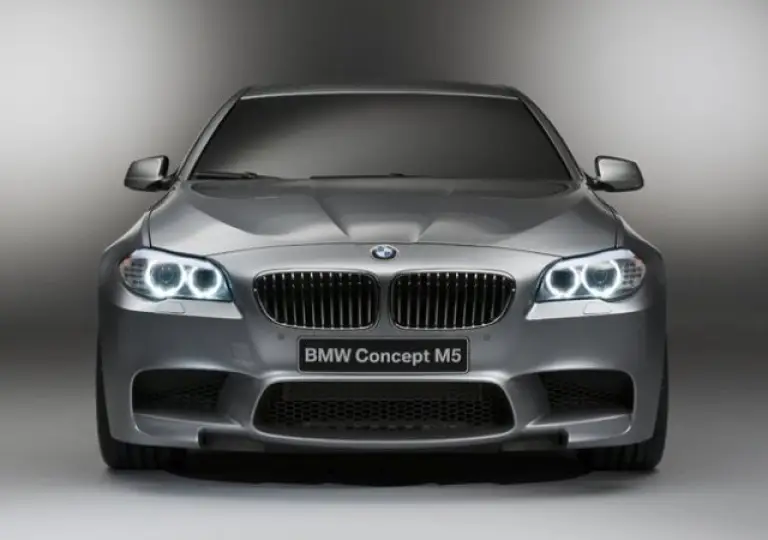 BMW F10 M5 2011 OFFICIAL PHOTOS - 7