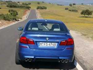 BMW F10 M5 2011 OFFICIAL PHOTOS