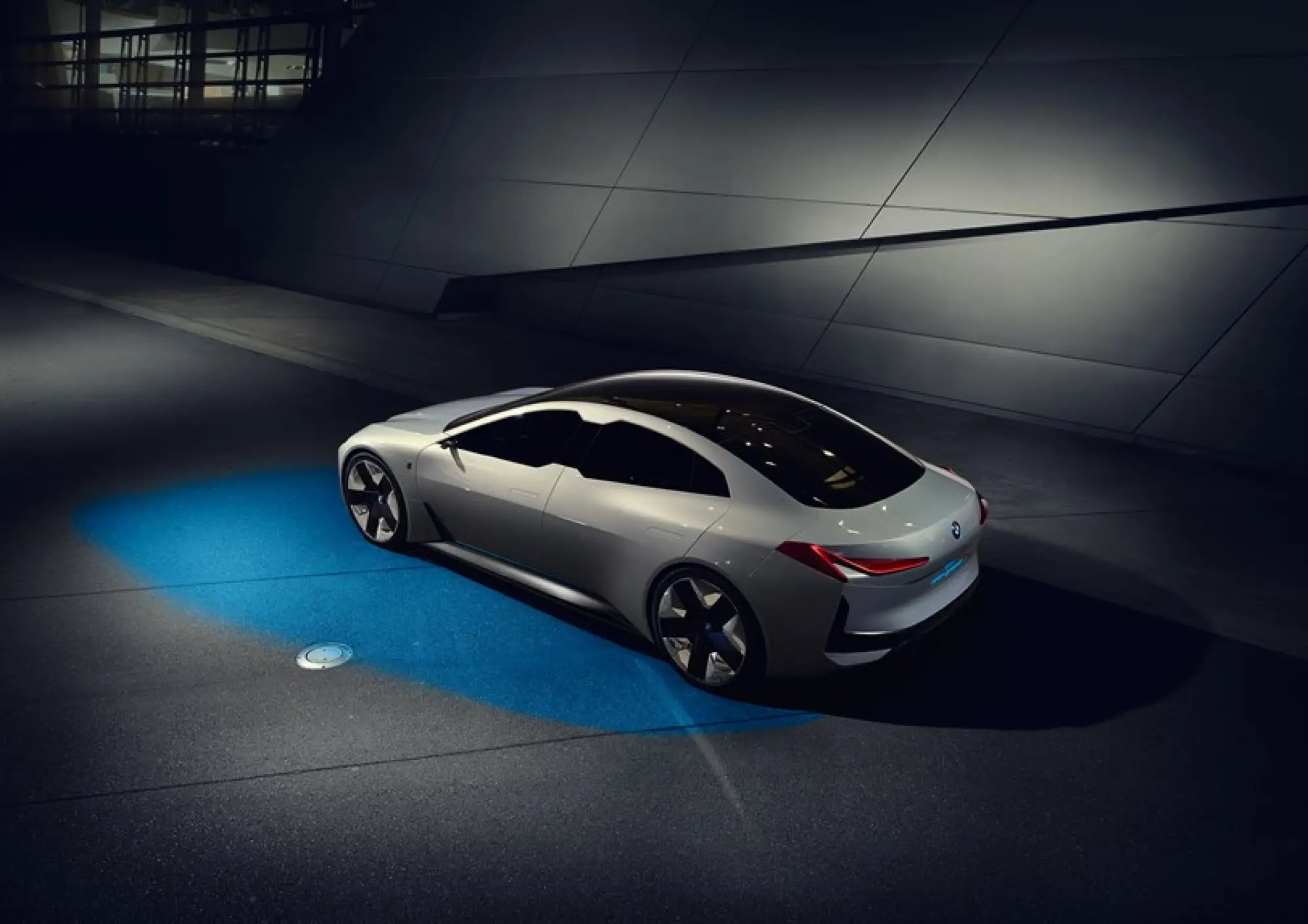 BMW i Vision Dynamics foto ufficiali - 5