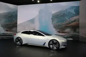 BMW i Vision Dynamics - Salone di Francoforte 2017 - 14