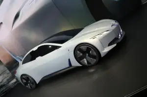 BMW i Vision Dynamics - Salone di Francoforte 2017