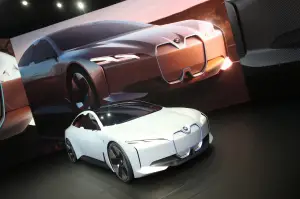 BMW i Vision Dynamics - Salone di Francoforte 2017