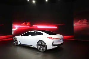 BMW i Vision Dynamics - Salone di Francoforte 2017