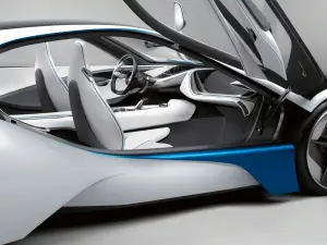 BMW i - 7