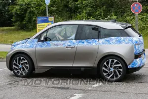 BMW i3 - Foto spia 08-07-2013 - 3