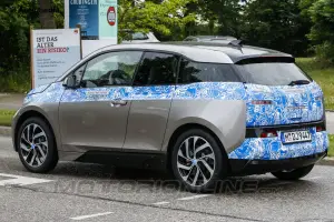 BMW i3 - Foto spia 08-07-2013