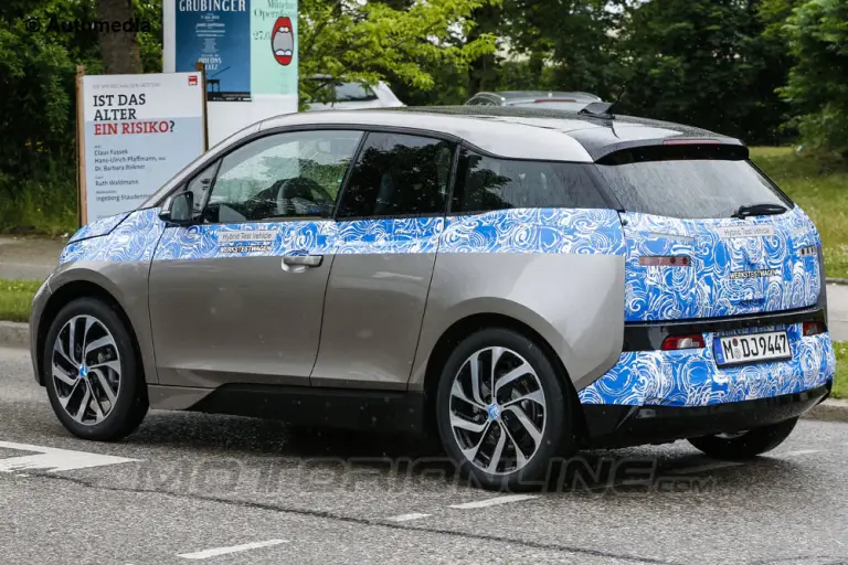 BMW i3 - Foto spia 08-07-2013 - 4