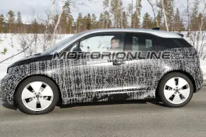 BMW i3 restyling foto spia 16 marzo 2017