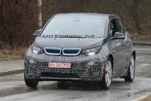 BMW i3 restyling foto spia 20 Febbraio 2017 - 1