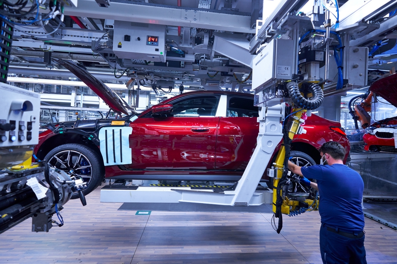 BMW i4 produzione - Foto