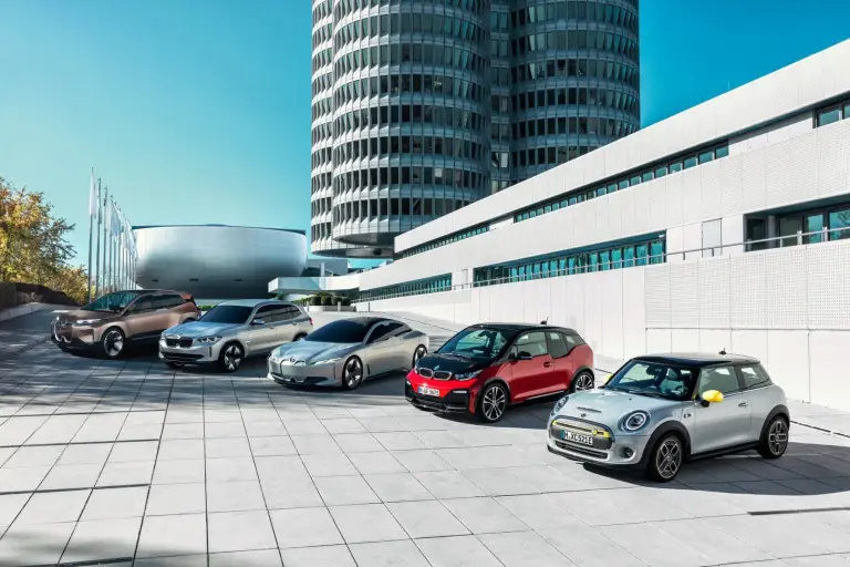 BMW i4 - Prototipo - 7