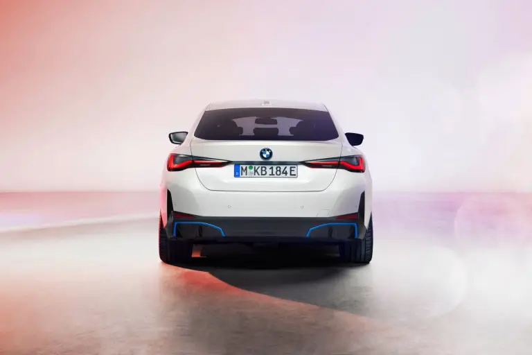 BMW i4 - 3