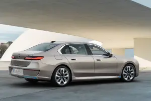 BMW i7 2022 - 31